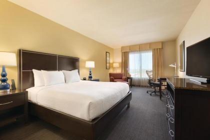 Hilton Garden Inn Houston NW America Plaza - image 17