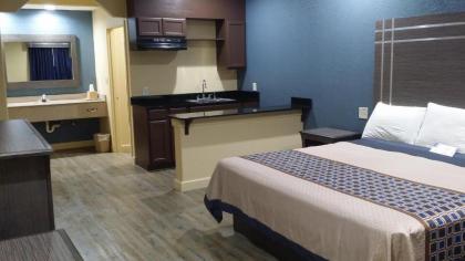 Americas Best Value Inn & Suites Northeast Houston - image 18