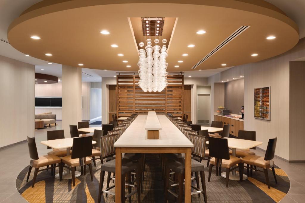 SpringHill Suites by Marriott Houston Northwest - image 3