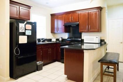 Villa Corporate 2 bedroom Suite Furnished Condo - image 11