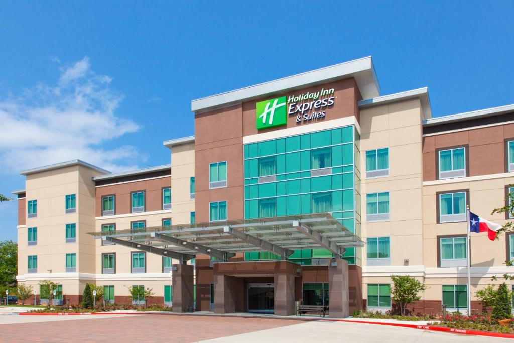 Holiday Inn Express & Suites Houston SW - Medical Ctr Area an IHG Hotel - main image