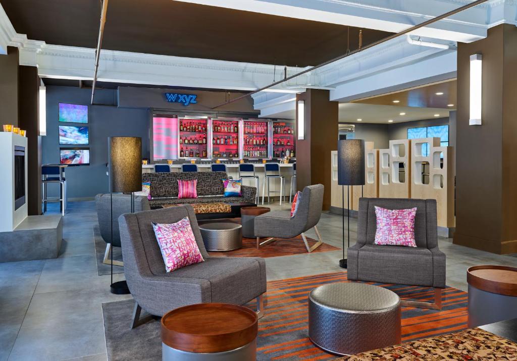 Aloft Houston Downtown - image 2