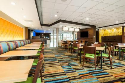 Fairfield Inn by Marriott Houston Northwest/Willowbrook - image 12