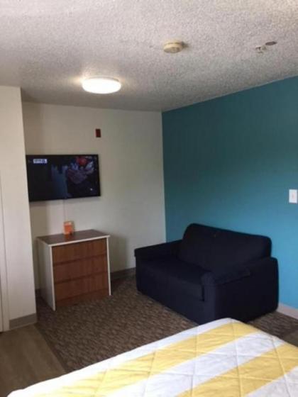 InTown Suites Extended Stay Houston/Stuebner Airline Rd - image 9