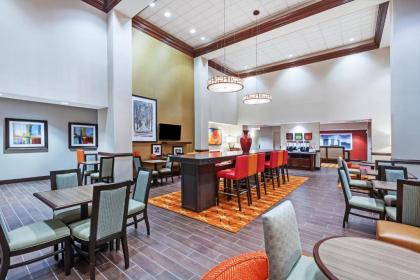 Hampton Inn & Suites Houston I-10 West Park Row Tx - image 7