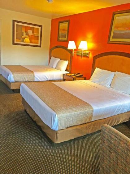 Travelodge by Wyndham Houston Hobby Airport - image 4