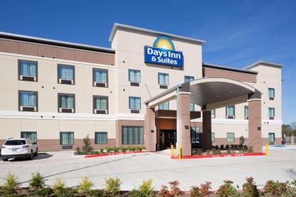 Days Inn & Suites by Wyndham Houston NW Cypress - image 1