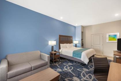 Baymont by Wyndham Houston Hobby Airport - image 12