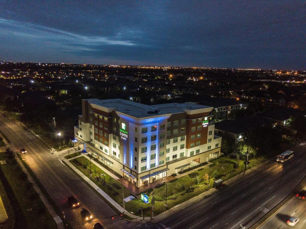 Holiday Inn Express & Suites - Houston Westchase - Westheimer an IHG Hotel - main image