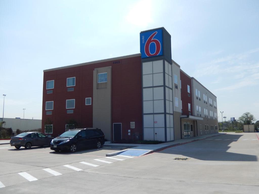 Motel 6-Houston TX - Downtown North - main image