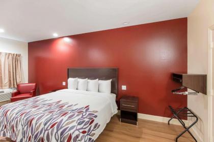 Red Roof Inn Houston - Willowbrook - image 7