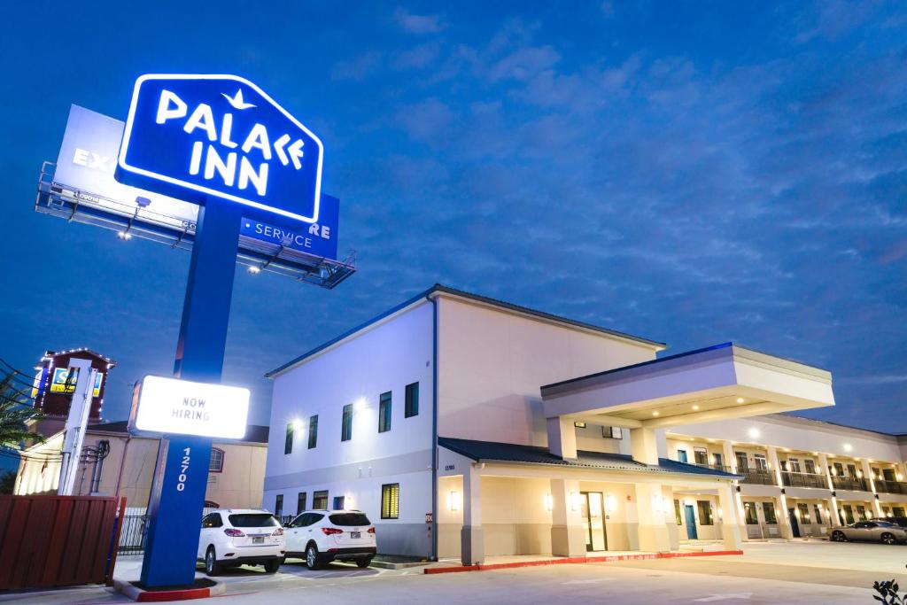 Palace Inn Blue Federal Road - main image