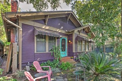 Quaint Houston Hideaway with Yard Less Than 3 Mi to Downtown - image 4