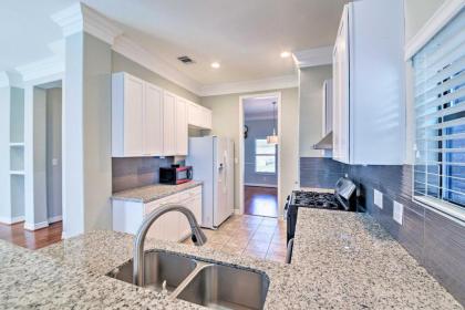 Updated Home 15 Mins to The Galleria and Uptown! - image 13