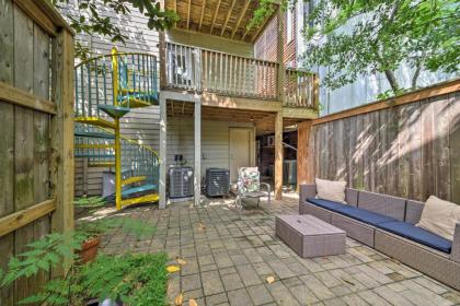 Houston Townhome with Deck - 1 Mi to Rice University - image 16