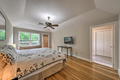 Houston Townhome with Deck - 1 Mi to Rice University - image 18