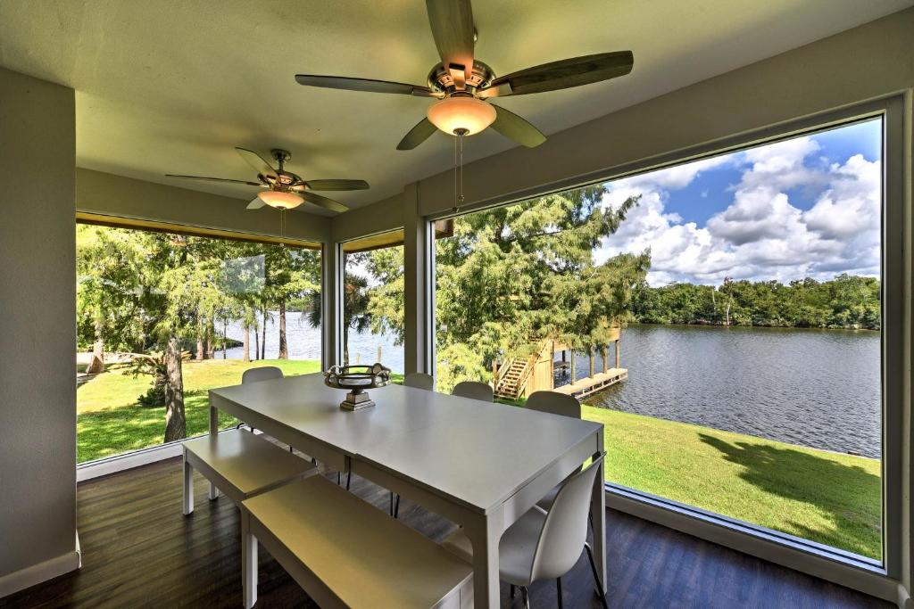 San Jacinto River Home with Deck Games and Grill! - main image