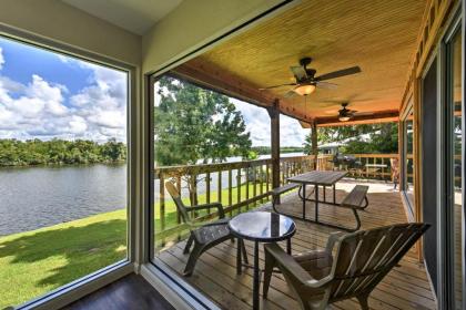 San Jacinto River Home with Deck Games and Grill! - image 20