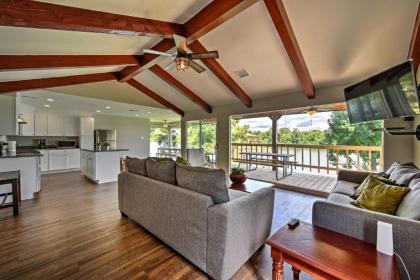 San Jacinto River Home with Deck Games and Grill! - image 7