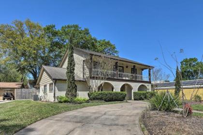 Dog-Friendly Retreat Walk to Lake Nassau Parks! - image 20