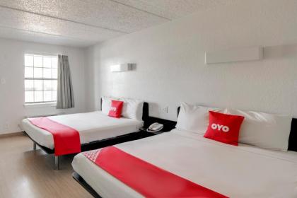 OYO Hotel Houston Katy Freeway - image 13