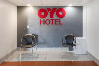 OYO Hotel Houston Katy Freeway - image 5