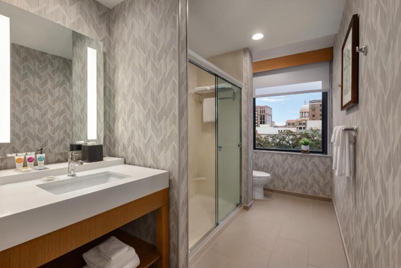 Hyatt Place Houston Downtown - image 4