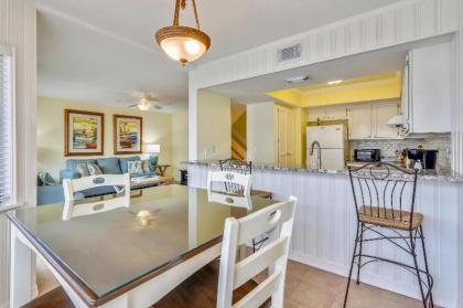 Gulfside Villas 3 NEW!! Amazing Townhome on the Beach! - image 7