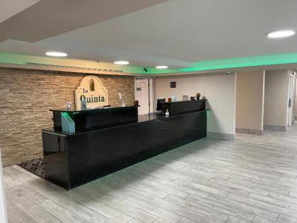 La Quinta Inn by Wyndham Indianapolis Airport Lynhurst - image 14