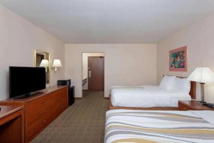 La Quinta Inn by Wyndham Indianapolis East-Post Drive - image 14