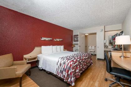 Red Roof Inn Indianapolis South - image 14