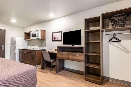 WoodSpring Suites Indianapolis Airport South - image 12