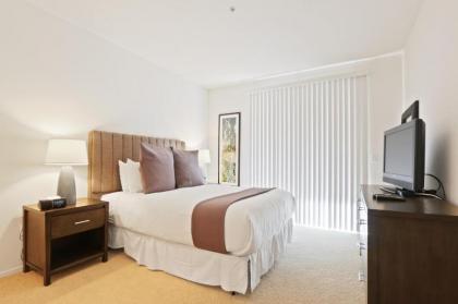 Global Luxury Suites at The Village - image 12