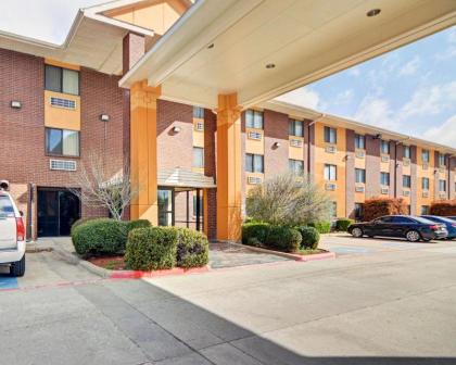 Quality Inn DFW Airport North - image 10