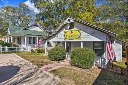 19th Century Jefferson Strasbourg Cottage! - image 9