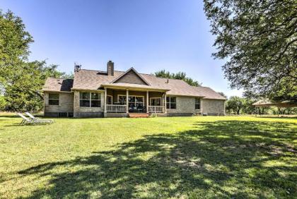 Rustic Hill Country Home with Porch Near The Wineries