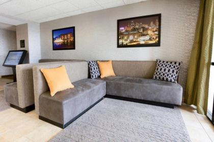 Drury Inn & Suites Kansas City Airport - image 10