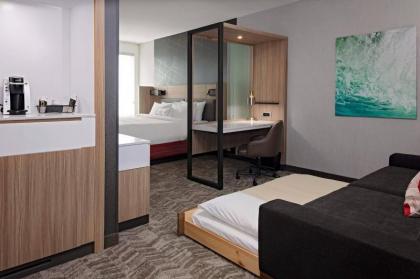 SpringHill Suites by Marriott Kansas City Plaza - image 11