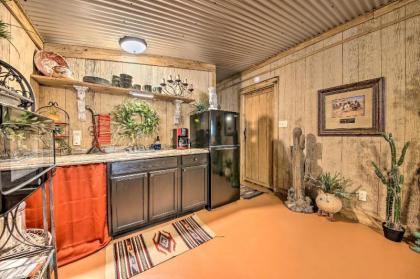 Kerrville Studio - Mins to River and Wineries! - image 11