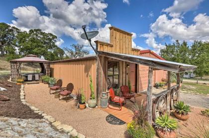 Kerrville Studio - Mins to River and Wineries! - image 4