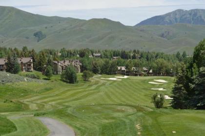 Sunburst Condominiums Elkhorn on Golf Course - image 9