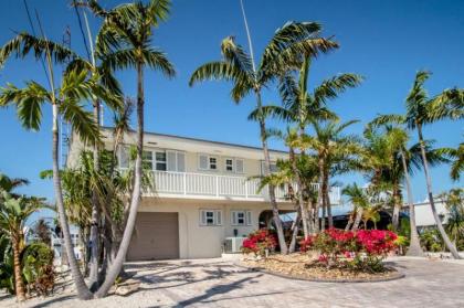 Caribbean Fantazy 3bed/3bath with private pool & docakge - image 2
