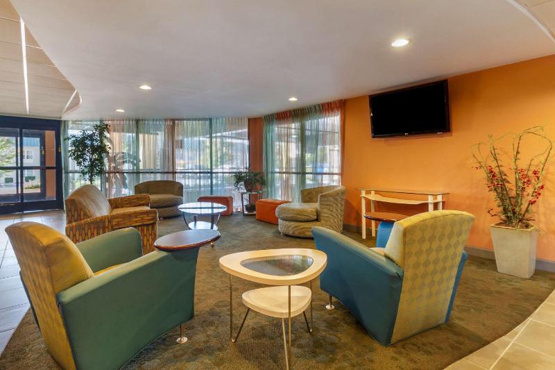 Comfort Suites Knoxville West - Farragut - image 6