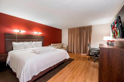 Red Roof Inn PLUS+ & Suites Knoxville West - Cedar Bluff - image 8