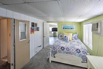 Bright Home with Resort Perks - Walk to Lake Havasu! - image 15