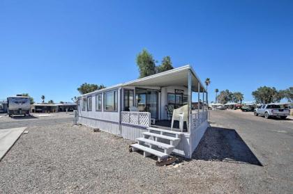 Bright Home with Resort Perks - Walk to Lake Havasu! - image 2