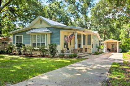 Charming Lake Helen Home with Yard by Interstate 4 Lake Helen Florida