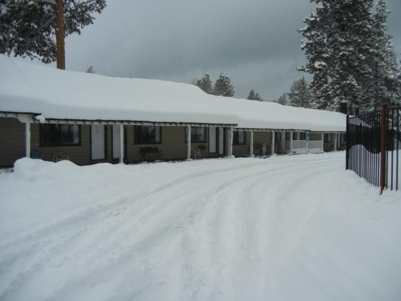 Tahoe Hacienda Inn - image 3