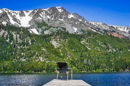 The Cherry Leaf Lodge & Retreat on Fallen Leaf Lake - image 6
