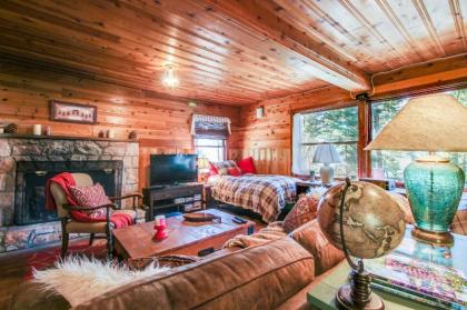 The Cherry Leaf Lodge & Retreat on Fallen Leaf Lake - image 8